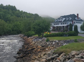 Motel et Suites A La Gentilhommière Vue sur Mer